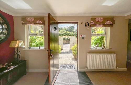 Wetheral House | Geltsdale Garden Apartment ground floor home in Wetheral close to Carlisle & Ullswater