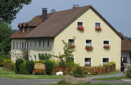 Ploessberg Apartment | Gemütliche Ferienwohnung umgeben von unberührter Natur