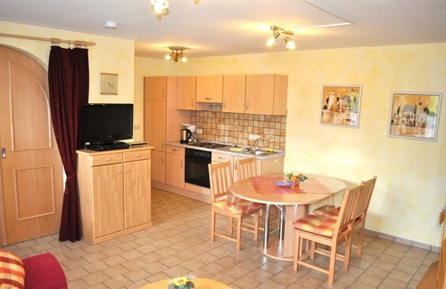 Vestenbergsgreuth Apartment | Gemütliches 78qm Feriendomizil mit Terrasse, kostenfreies WLAN, viel Natur