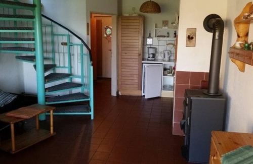 Zandt Apartment | Gemütliches Ferienhaus mit Holzsauna, Holzkaminofen und Garten