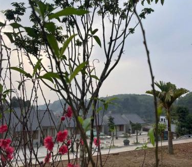 Ngoi Tu Apartment | Gem Market Homestay