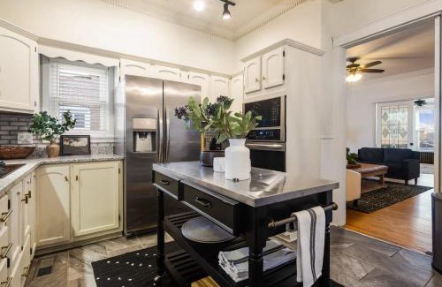 Jeffersonville House | Gem Of Jeffersonville