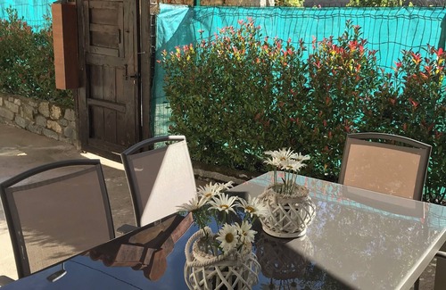 Cuevas de Vinayo House | Genciana, Cottage in the middle of the Leonese mountains (pet friendly)