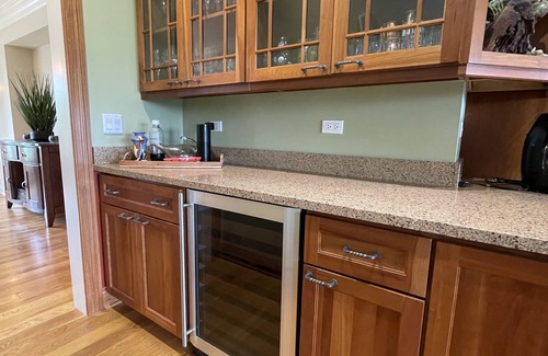 Geneva House | Geneva IL close to LIV GOLF Rich Harvest Gorgeous 4 bed home