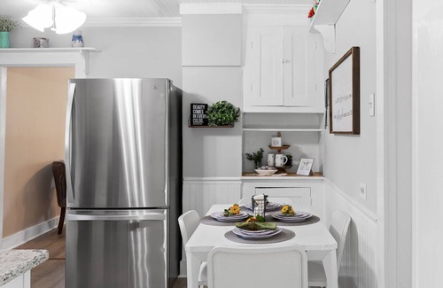 Hixson House | Genevieve's Cottage! Totally Renovated with all the Charm!