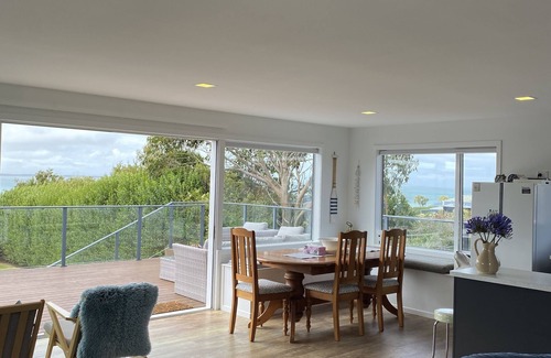 Riverton House | Gentle Waves