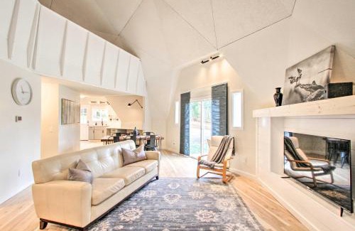 Eatonville House | Geodesic Dome House with Scenic Views and Hot Tub