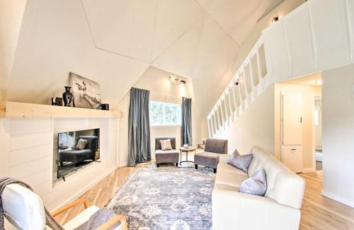 Eatonville House | Geodesic Dome House with Scenic Views and Hot Tub