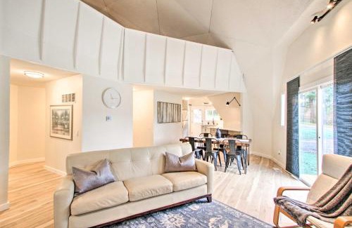 Eatonville House | Geodesic Dome House with Scenic Views and Hot Tub