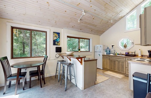 Boothbay House | Geodesic Dome w/Riverfront Deck, Lovely Views, & High-Speed WiFi - Dogs Welcome