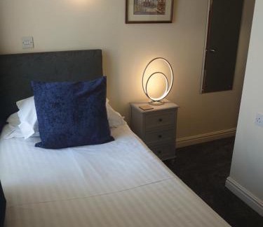 Liversedge House | geordie pride lodge