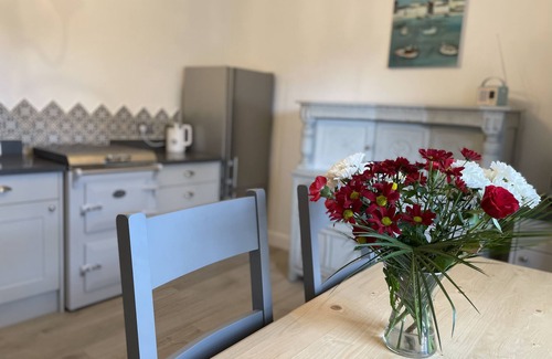 Chysauster Apartment | Georgian Penthouse - Private terrace & parking