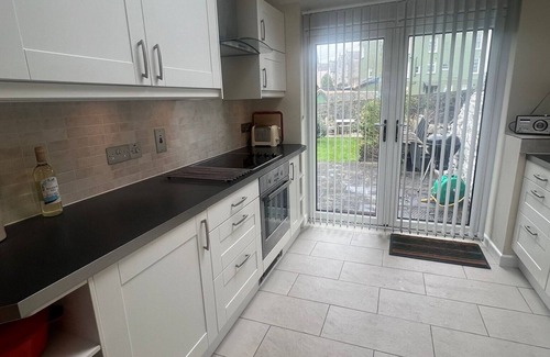 Aberaeron House | Georgian Townhouse in centre of Aberaeron, dog friendly