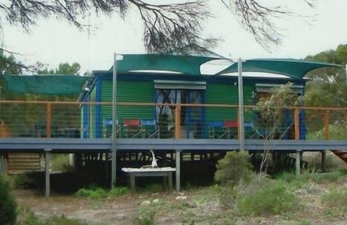 Brown Beach Apartment | Georgina's Place - secluded beach getaway