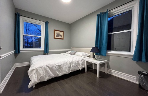 Sutton Cottage | Georgina Waterfront Cottage w/ game room