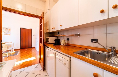 Como Apartment | Gerbett Apartment with Terrace by Wonderful Italy