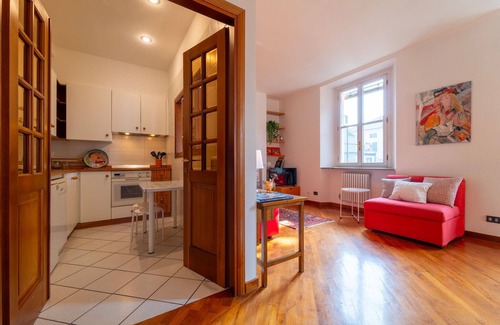 Como Apartment | Gerbett Apartment with Terrace by Wonderful Italy
