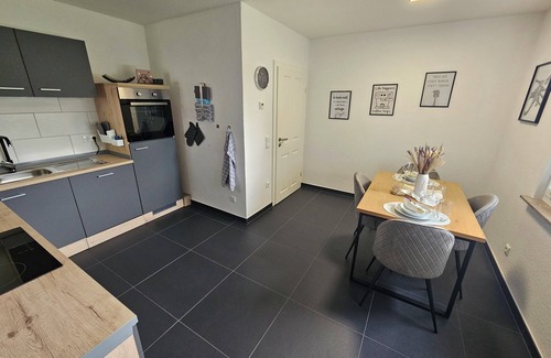 Iversheim Apartment | Gesamte Ferienwohnung Elya