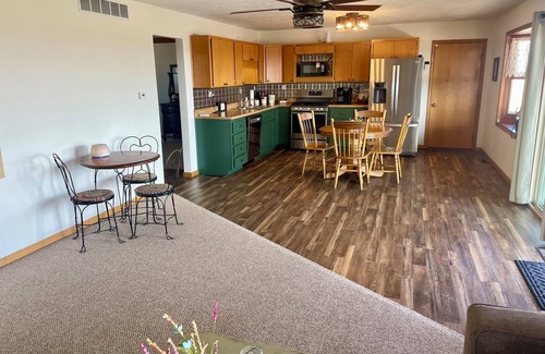 Salina House | Get Linked to the Prairie