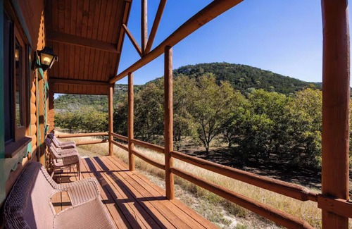 Medina Cabin | Getaway Cabin: Texas Hill Country Resort/w Pool