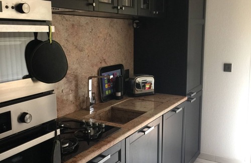 Six-Fours-les-Plages Apartment | GETAWAY FOR TWO - GREAT COMFORT RENTAL - 50 M2