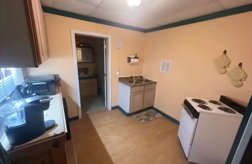 Island Falls Apartment | Getaway Mini-Suite With Pub Lounge on Site!