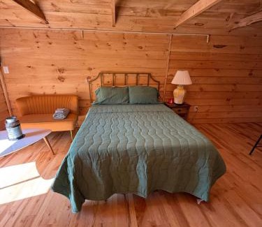 Williamstown Ski Chalet | GGgs Cabin