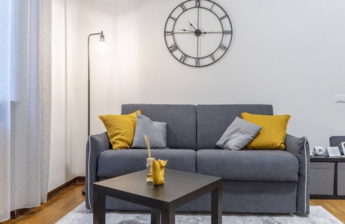 Old Town Apartment | [Ghirlandina]Fabulous apartment in the city center