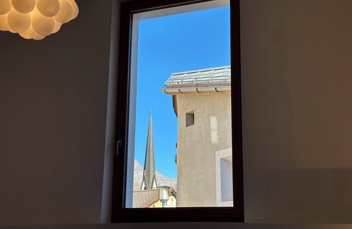 Zuoz Apartment | Giardin Apartment: Garden Bliss, Wellness, and Historic Elegance