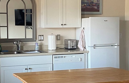 Gig Harbor Apartment | Gig Harbor Downtown Waterfront Retreat