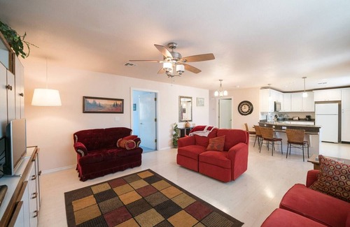 Thatcher House | Gila Valley Cottage: Your Peaceful Retreat