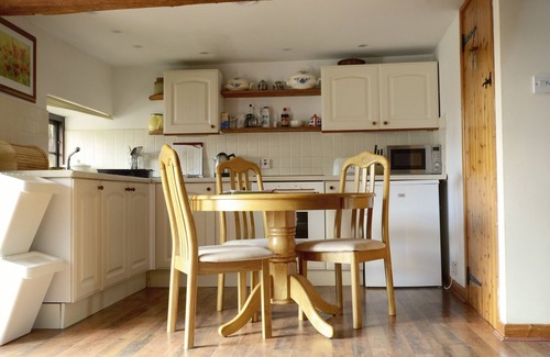 Trecastle Cottage | Gilfach Farm Holiday Accommodation