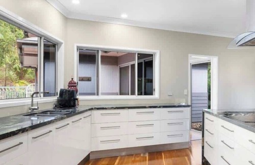 Bridges House | Ginger Wilde Hideaway. Bar. Dance. Spa Sleeps 35+