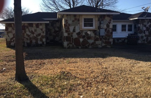 McAlester House | Giraffe House