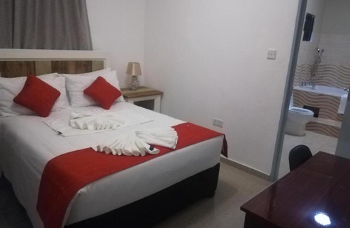 Kopong Bed & Breakfast | Girlie's bed and breakfast