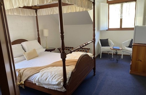 Eukey Hotel | Girraween Country Inn