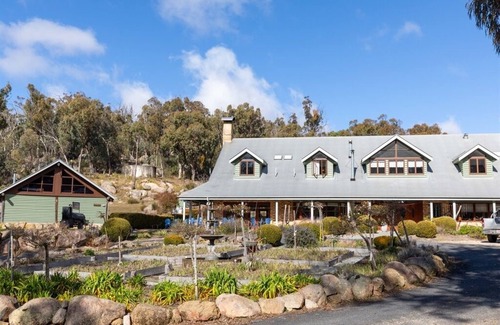 Eukey Ski Chalet | Girraween Country Inn
