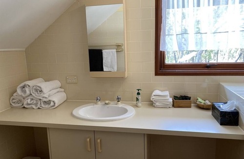 Eukey Hotel | Girraween Country Inn