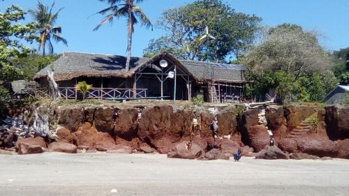 Nosy Tanihely House | Gite Ambatosambo