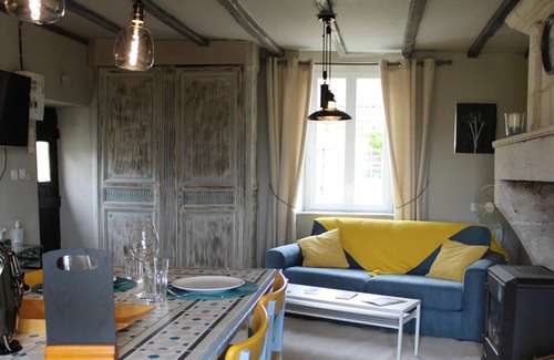 Brossac Cottage | Gite Brossac, 1 bedroom, 2 persons