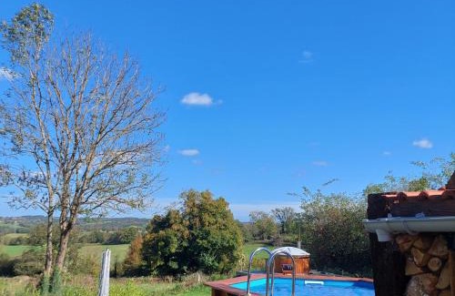 Saint-Marcel-en-Marcillat House | Gite Charassat