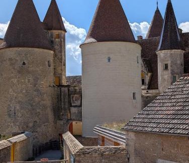 Chateauneuf House | Gite, chambre d hôte L échoppe est belle