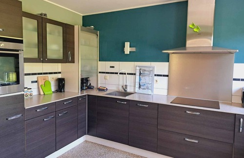 Wibrin Cottage | Gîte-Cottage-Ensuite with Bath-Garden view