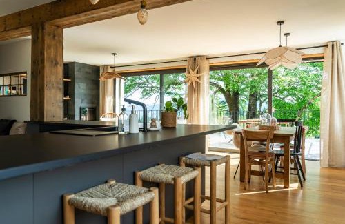 Premanon House | Gite d exception avec vue panoramique 4 personnes