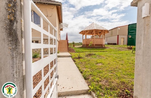 Coulommes-la-Montagne House | Gite de la Treille - Coulommes LA Montagne