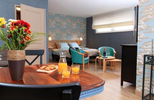 Vieil-Hesdin House | gite du vieux saule 1 gite avec spa privatif pour 2 personnes 1 suite familiale sans spa