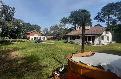 Garrosse Cottage | Gite for 10 people bright rooms and dormitory