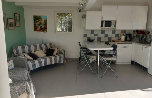 Puymeras House | Gîte in the heart of nature, ideal for children, dogs welcome!