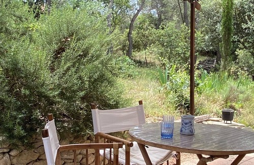 Mirabel-aux-Baronnies House | Gîte insolite-Jacuzzi and relaxation in the heart of nature Provencal House.