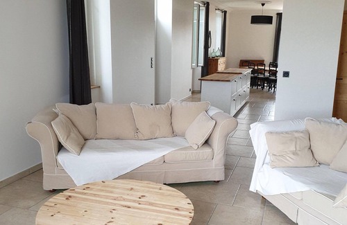 Saint-Martin-Lacaussade House | Gîte Jeanmonet 'located in the heart of the vineyard Blayais
